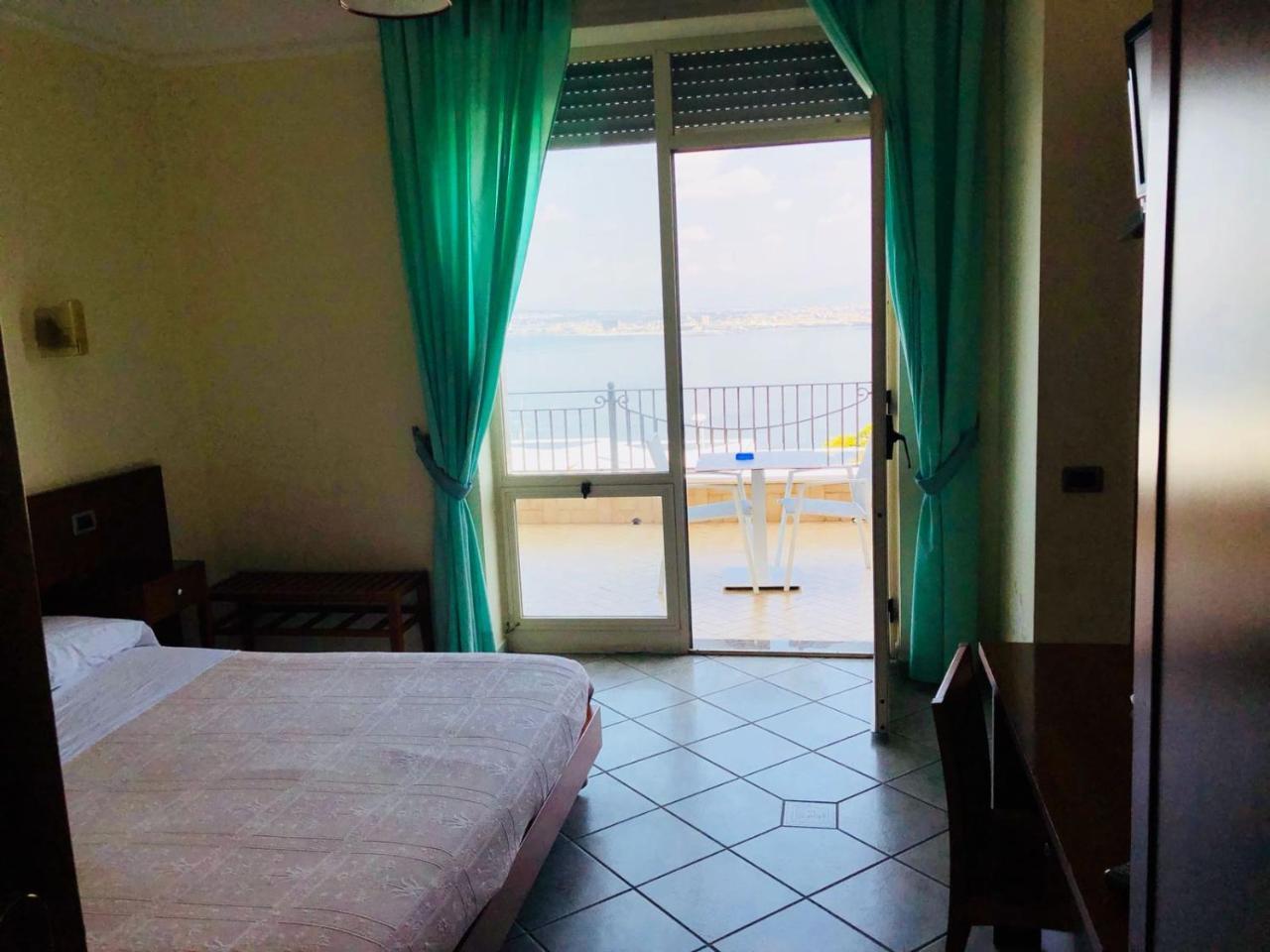 Hotel Elisabetta Castellammare di Stabia Dış mekan fotoğraf