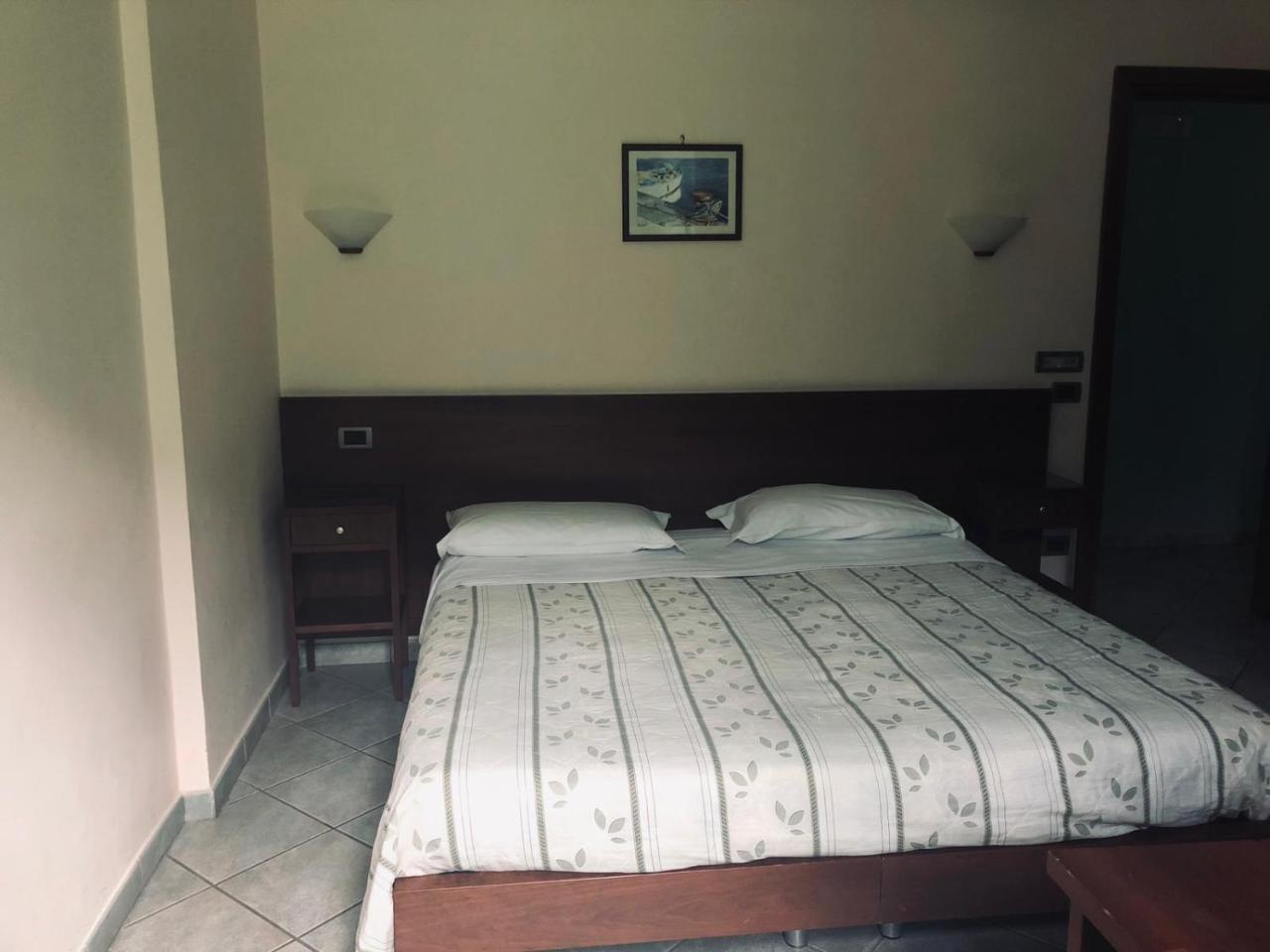 Hotel Elisabetta Castellammare di Stabia Dış mekan fotoğraf